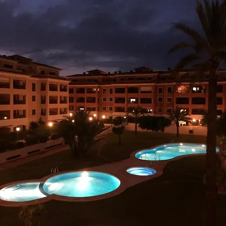 Atico De Jardines Lejlighed Dénia