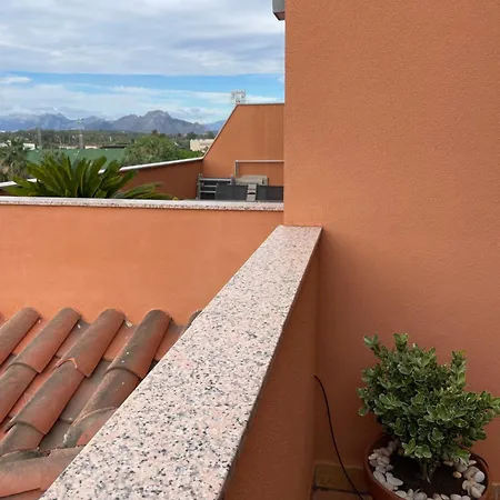 Atico De Jardines Dénia