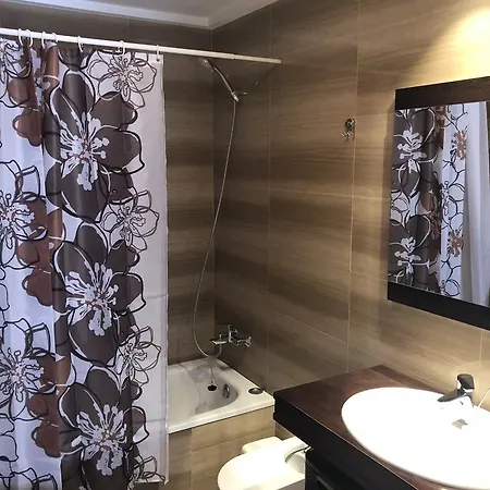 Atico De Jardines شقة دينايا